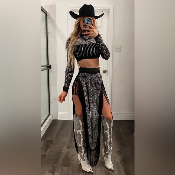 Vegas Showdown Two Peice - Picture 2 of 3